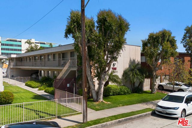 7220 -32 Bright Avenue, Whittier, CA 90602