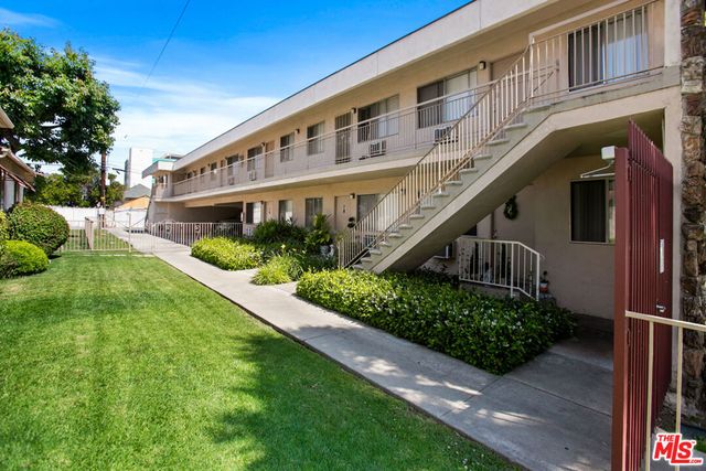 7220 -32 Bright Avenue, Whittier, CA 90602