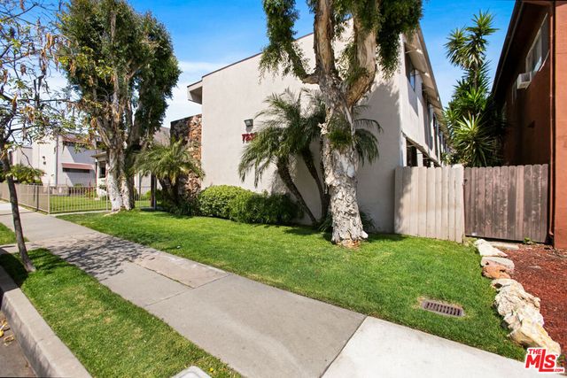 7220 -32 Bright Avenue, Whittier, CA 90602