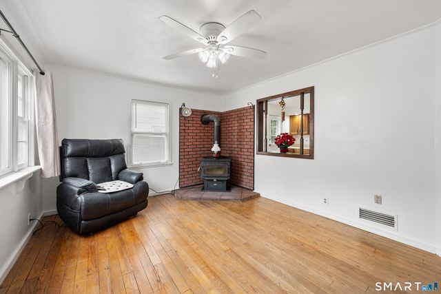 42 Morningside Drive West, Bristol, CT 06010