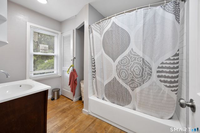 42 Morningside Drive West, Bristol, CT 06010