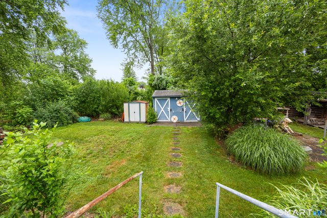 42 Morningside Drive West, Bristol, CT 06010