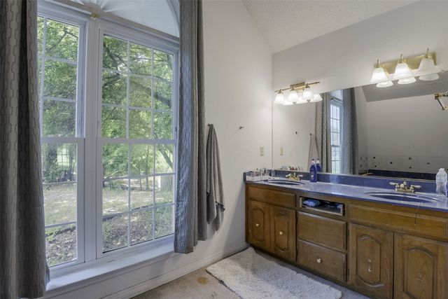 511 Farrar Road, Waxahachie, TX 75165