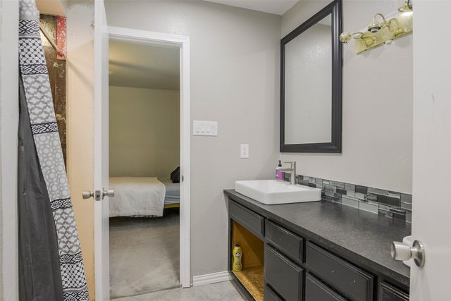 511 Farrar Road, Waxahachie, TX 75165