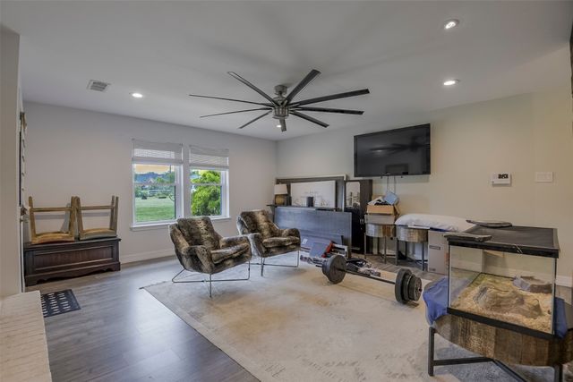 511 Farrar Road, Waxahachie, TX 75165