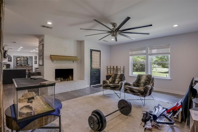 511 Farrar Road, Waxahachie, TX 75165