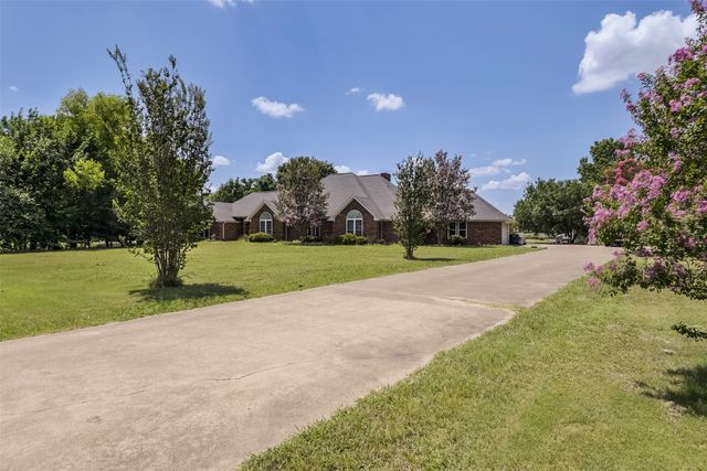 511 Farrar Road, Waxahachie, TX 75165