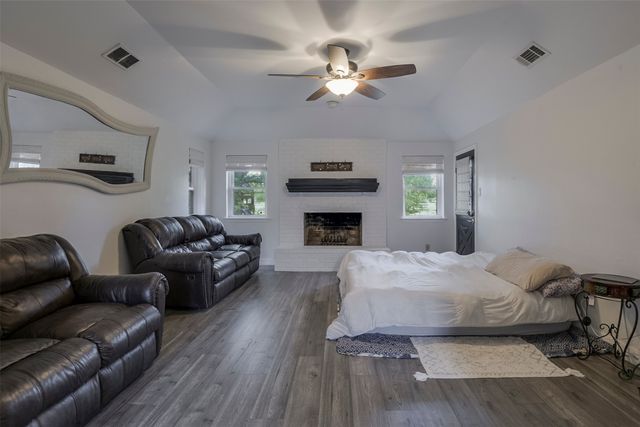 511 Farrar Road, Waxahachie, TX 75165