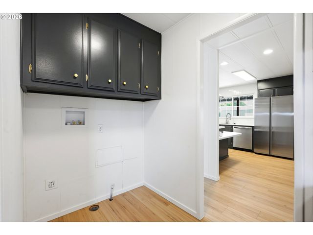 2303 47TH Ave Ne, Salem, OR 97305
