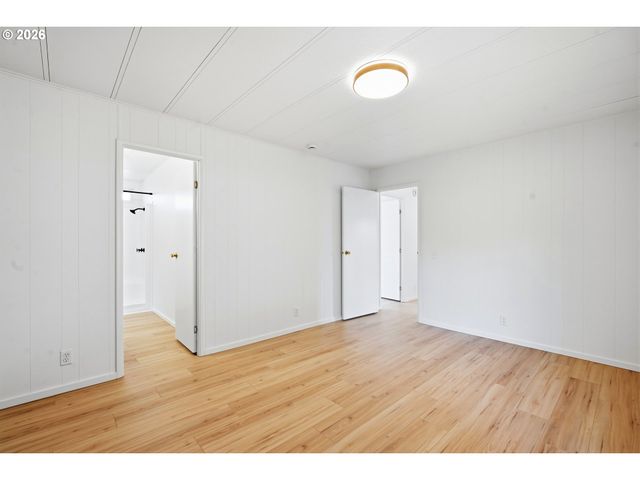 2303 47TH Ave Ne, Salem, OR 97305