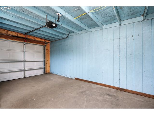 2303 47TH Ave Ne, Salem, OR 97305