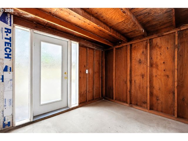 2303 47TH Ave Ne, Salem, OR 97305
