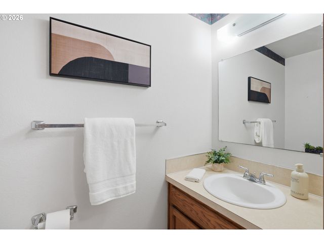 7006 Ne 43RD St C, Vancouver, WA 98661