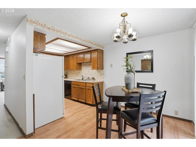 7006 Ne 43RD St C, Vancouver, WA 98661