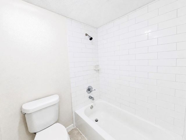 8407 Riverside Walk Lane, Houston, TX 77064