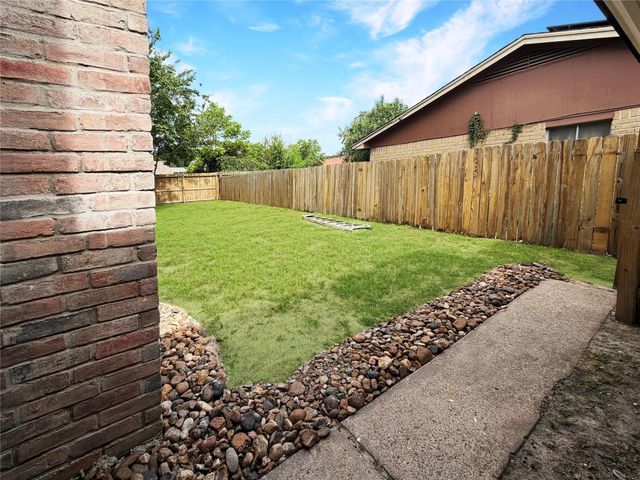 8407 Riverside Walk Lane, Houston, TX 77064