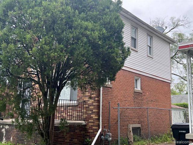 15862 Stansbury Street, Detroit, MI 48227