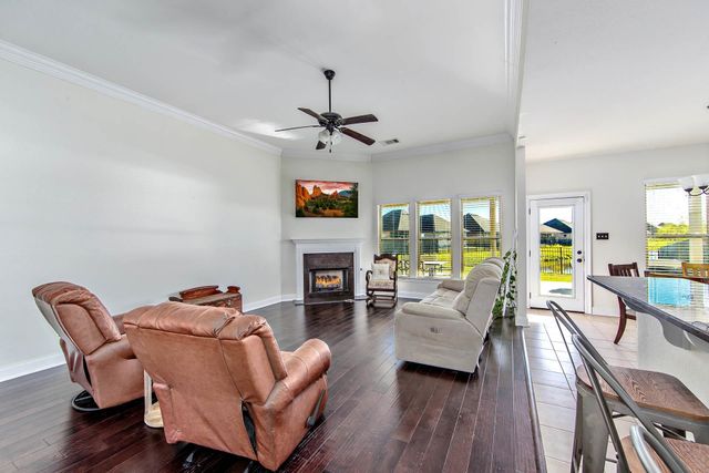 121 Carriage Way, Thibodaux, LA 70301