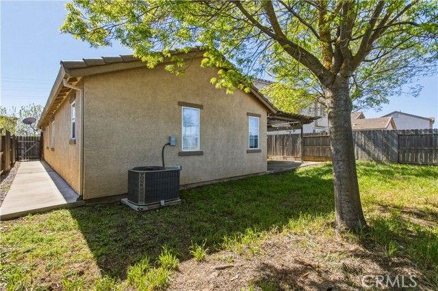 1525 La Sierra Street, Merced, CA 95348