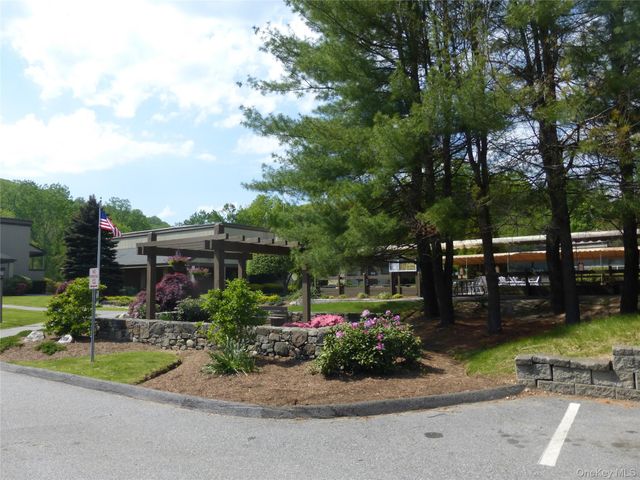182 Heritage Hills A, Somers, NY 10589
