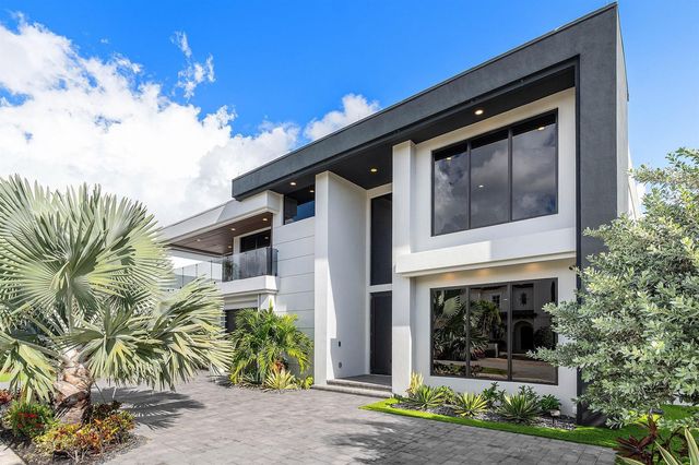 245 NE 6th Court, Boca Raton, FL 33432