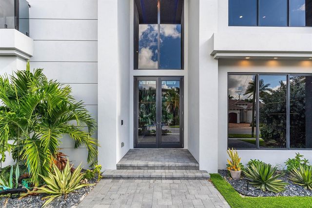 245 NE 6th Court, Boca Raton, FL 33432