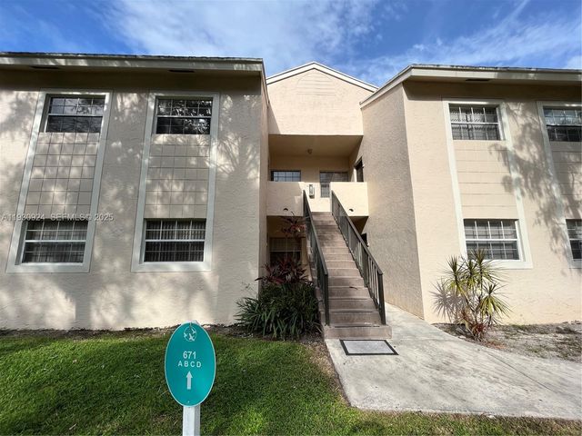 671 Cypress Lake Blvd C21, Deerfield Beach, FL 33064