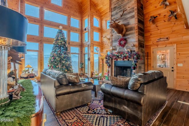 1642 Little Cove Road, Sevierville, TN 37862