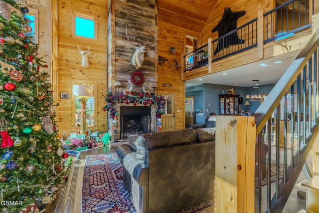 1642 Little Cove Road, Sevierville, TN 37862