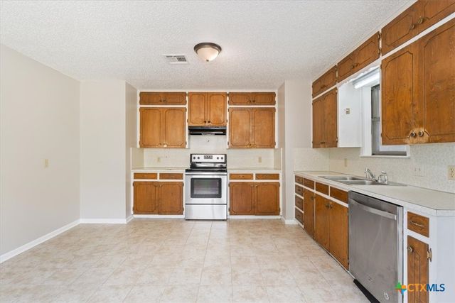 1018 S 11th Street, Temple, TX 76504