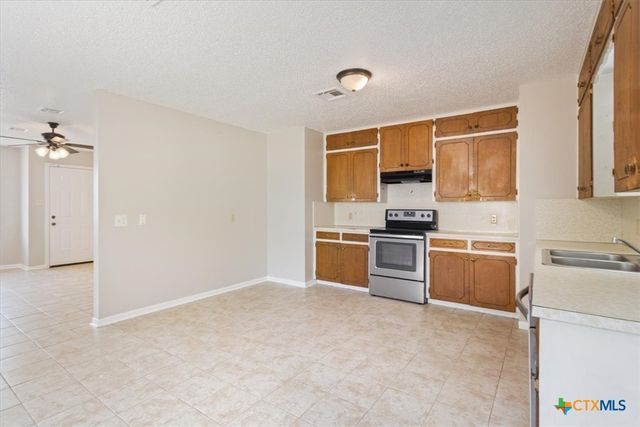 1018 S 11th Street, Temple, TX 76504