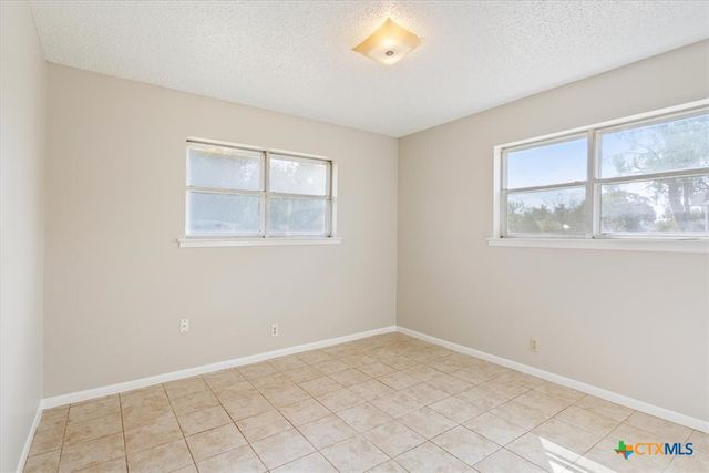 1018 S 11th Street, Temple, TX 76504