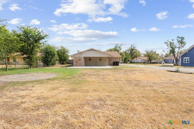 1018 S 11th Street, Temple, TX 76504