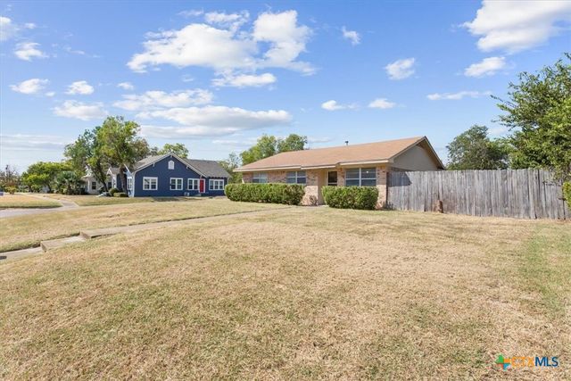 1018 S 11th Street, Temple, TX 76504