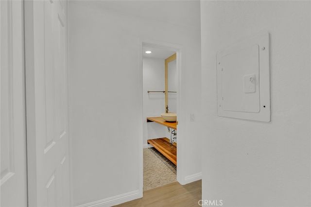 200 Mcneil Lane 204, Newport Beach, CA 92663