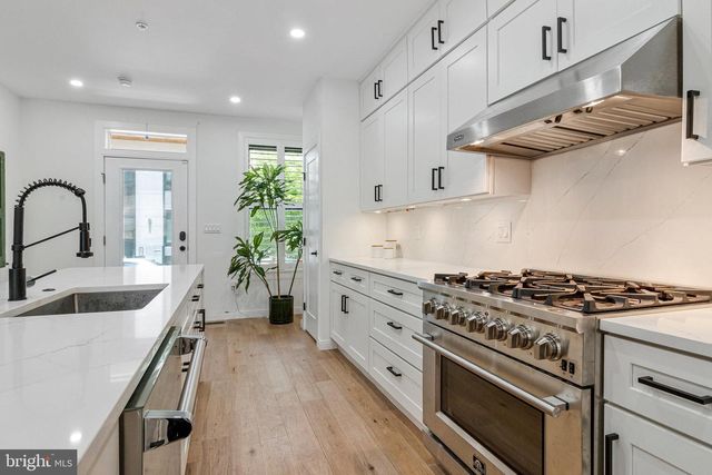 1440 OAK ST NW #1, Washington, DC 20010
