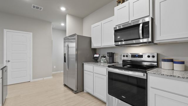 3040 MAPLE ORCHARD Lane, Fort Worth, TX 76140