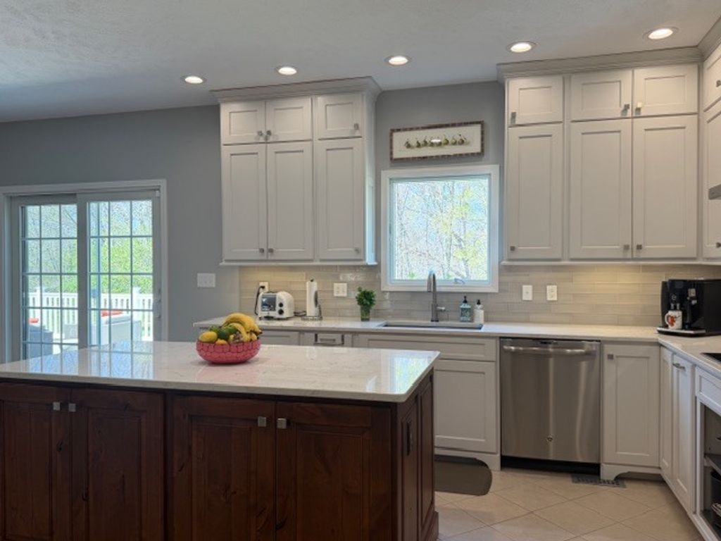 Image 19 of property listing at 3550 Bishop Road, Mt Vernon, IL 62864