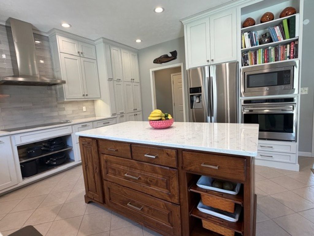 Image 21 of property listing at 3550 Bishop Road, Mt Vernon, IL 62864