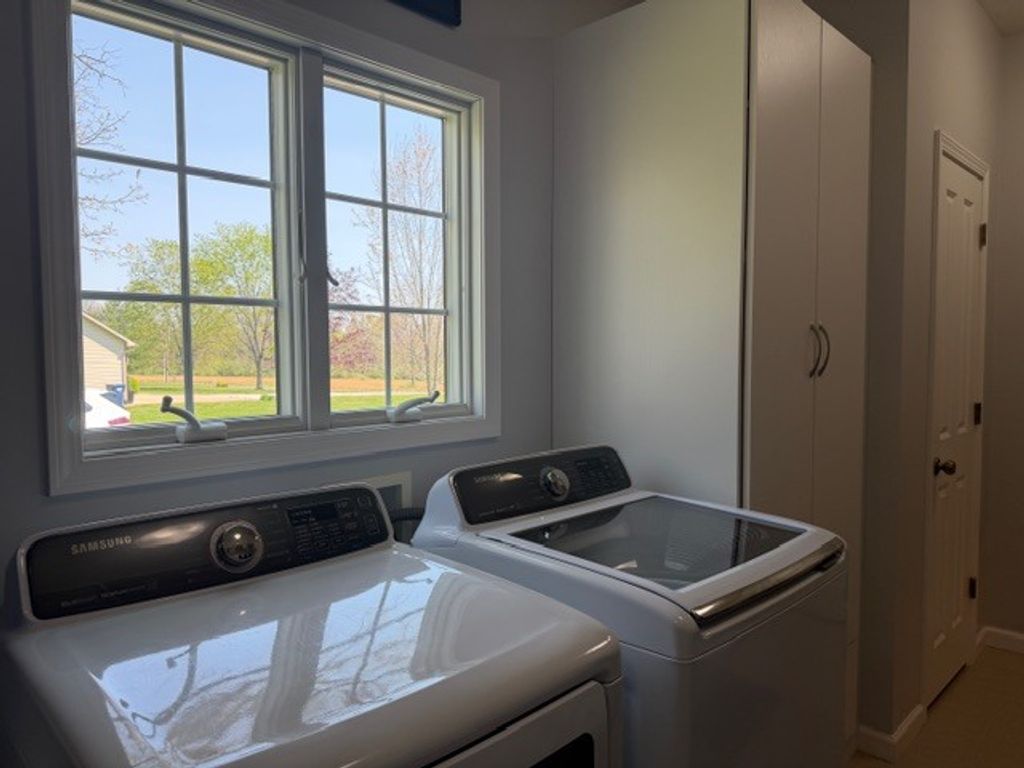 Image 27 of property listing at 3550 Bishop Road, Mt Vernon, IL 62864