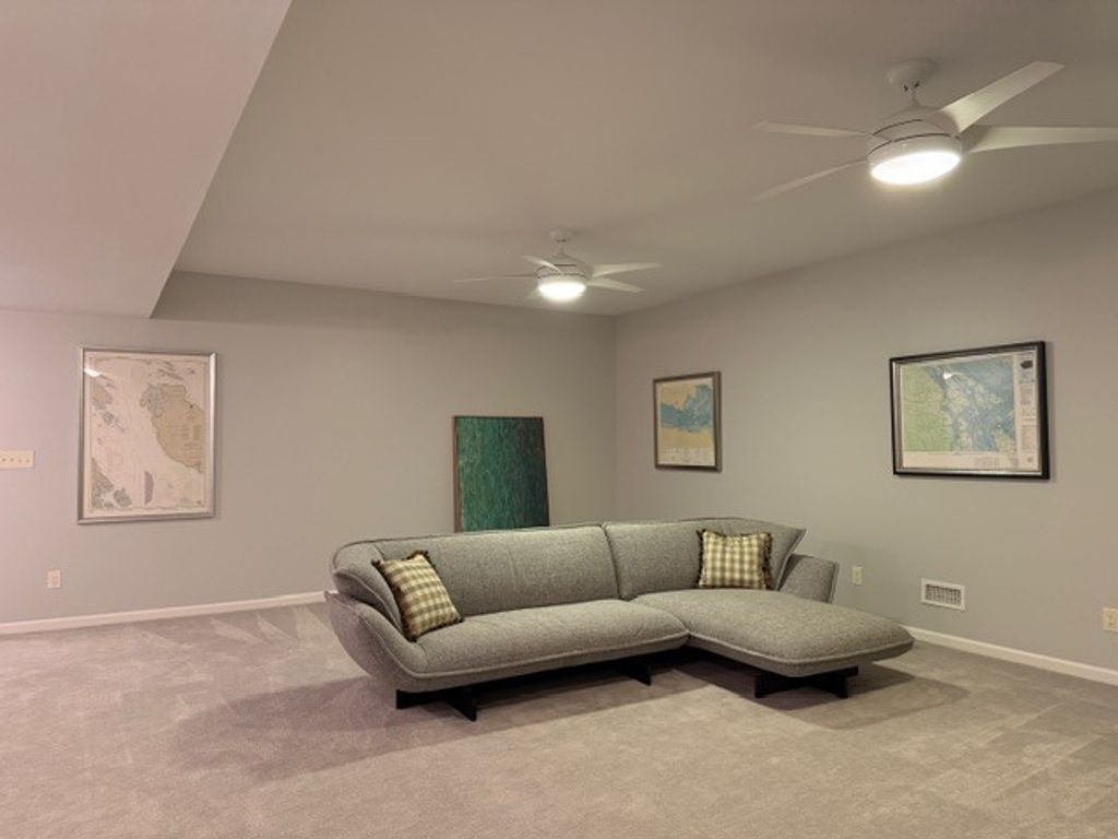 Image 32 of property listing at 3550 Bishop Road, Mt Vernon, IL 62864