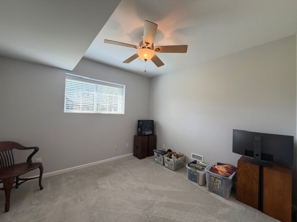 Image 35 of property listing at 3550 Bishop Road, Mt Vernon, IL 62864