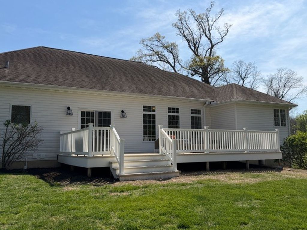 Image 39 of property listing at 3550 Bishop Road, Mt Vernon, IL 62864