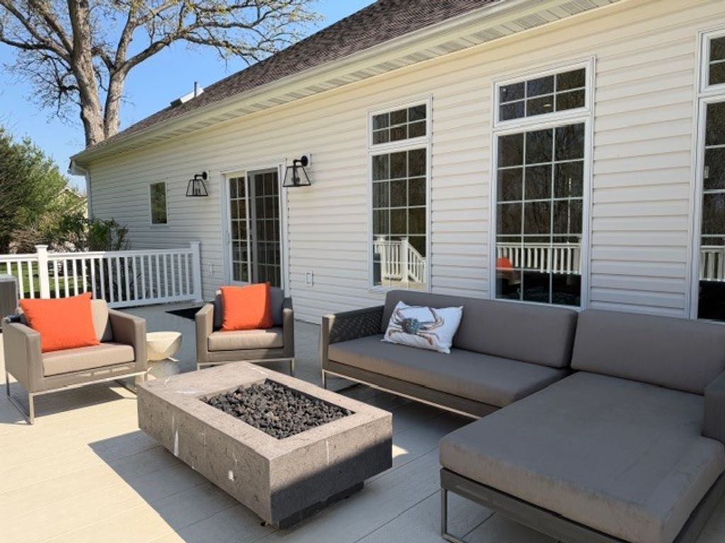 Image 40 of property listing at 3550 Bishop Road, Mt Vernon, IL 62864