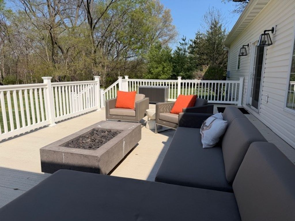 Image 41 of property listing at 3550 Bishop Road, Mt Vernon, IL 62864