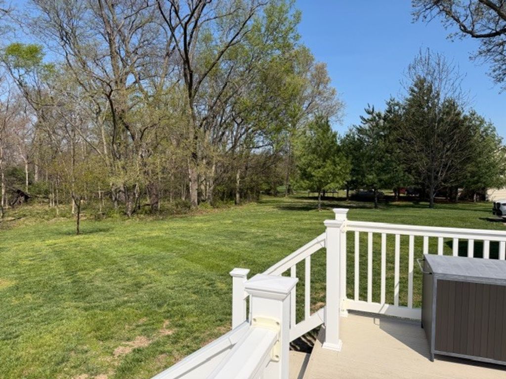 Image 43 of property listing at 3550 Bishop Road, Mt Vernon, IL 62864