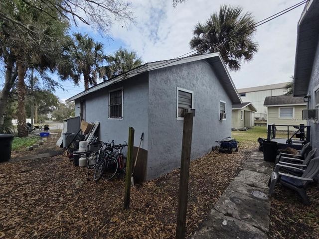1121 W 12TH STREET, Sanford, FL 32771