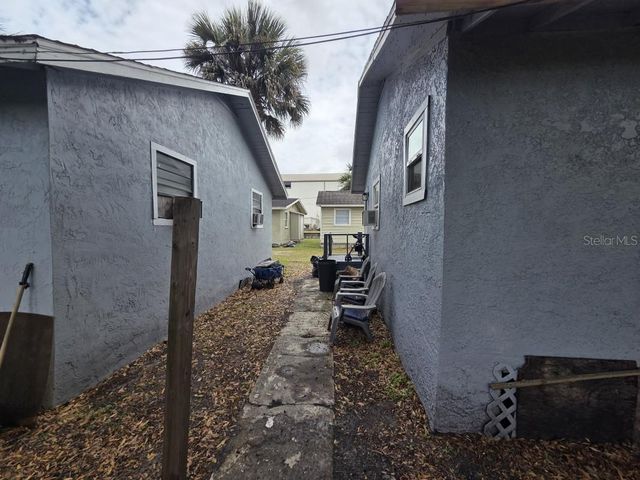 1121 W 12TH STREET, Sanford, FL 32771