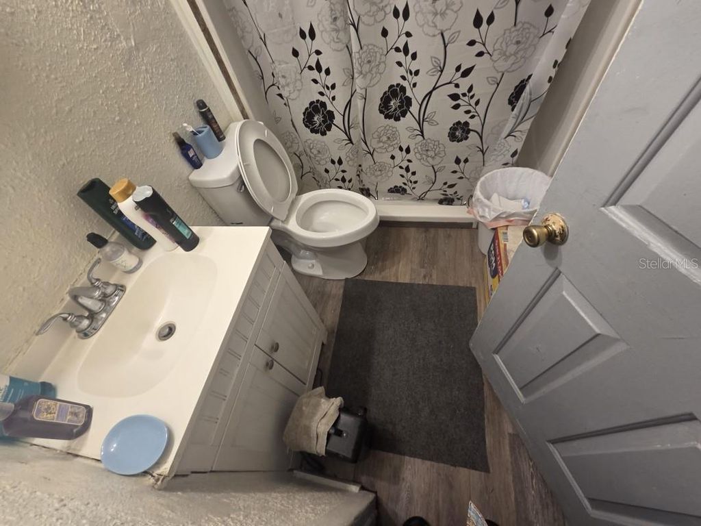 Image 12 of property listing at 1121 W 12TH STREET, Sanford, FL 32771