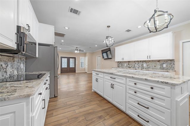 241 E Circle Drive, Coleman, TX 76834